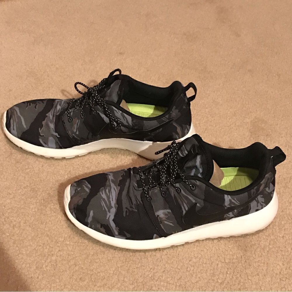 Nike Roshe run sneakers 